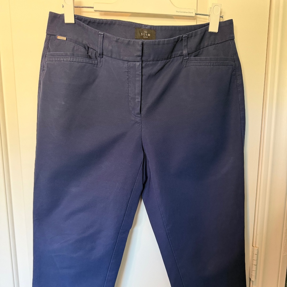 White House Black Market "The Slim Ankle" Pant in Blue, size 10P